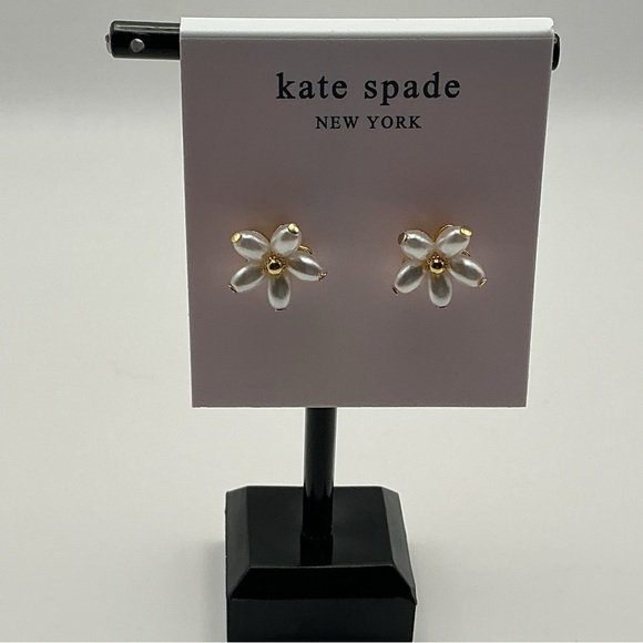 Kate Spade Pearl Daisy Stud Earrings NWT